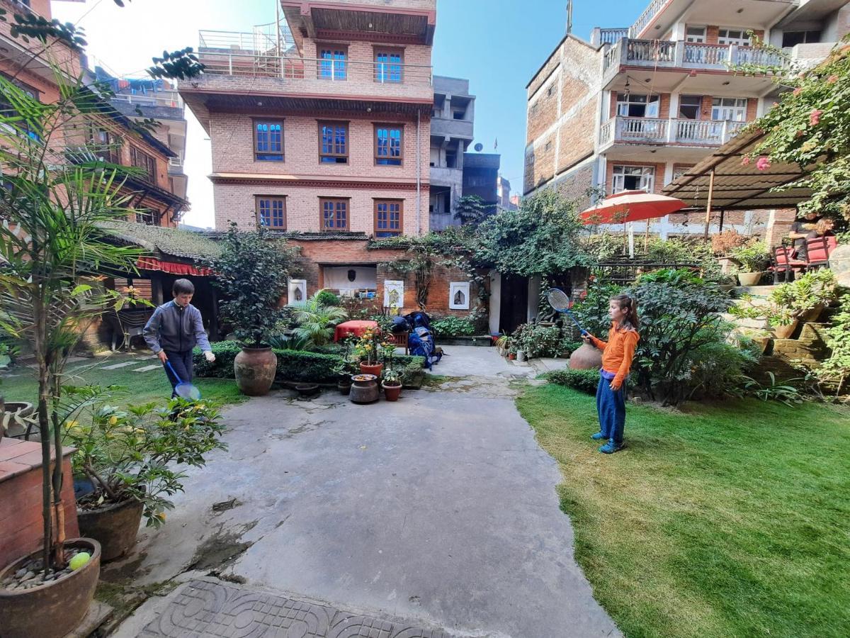 Pradhan House - Home Stay With Garden Bhatgoan Exterior foto