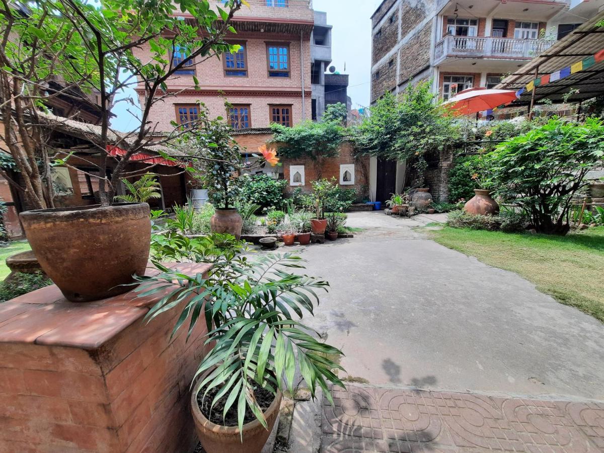 Pradhan House - Home Stay With Garden Bhatgoan Exterior foto