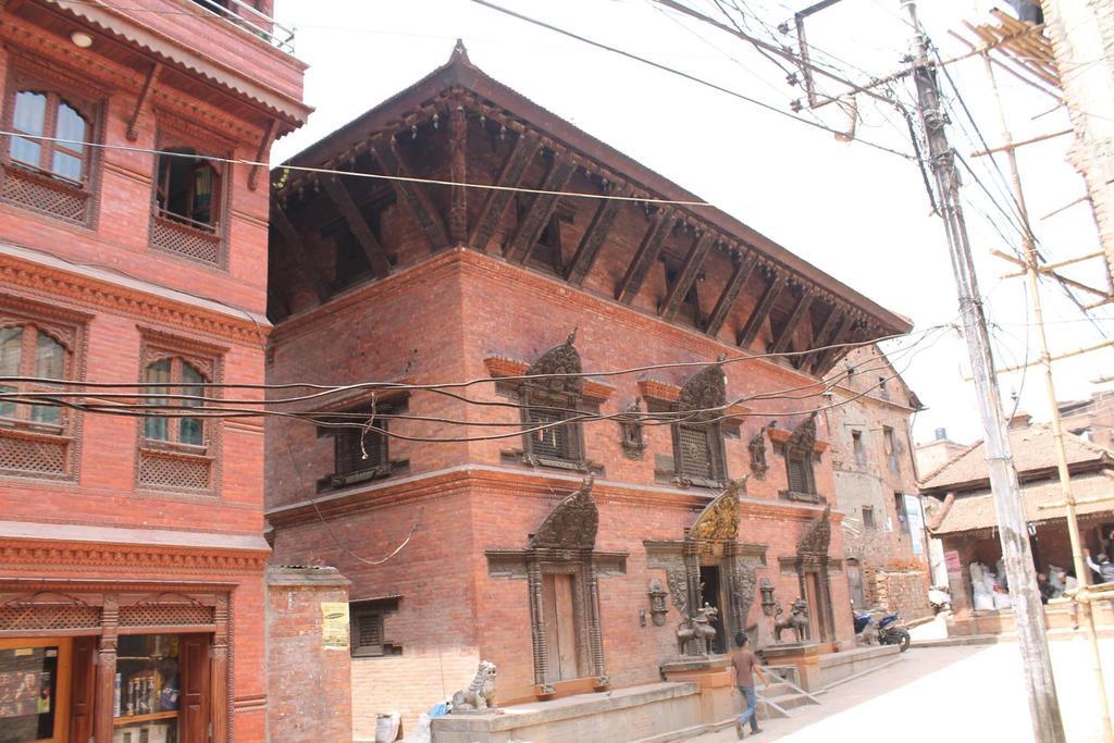Pradhan House - Home Stay With Garden Bhatgoan Exterior foto