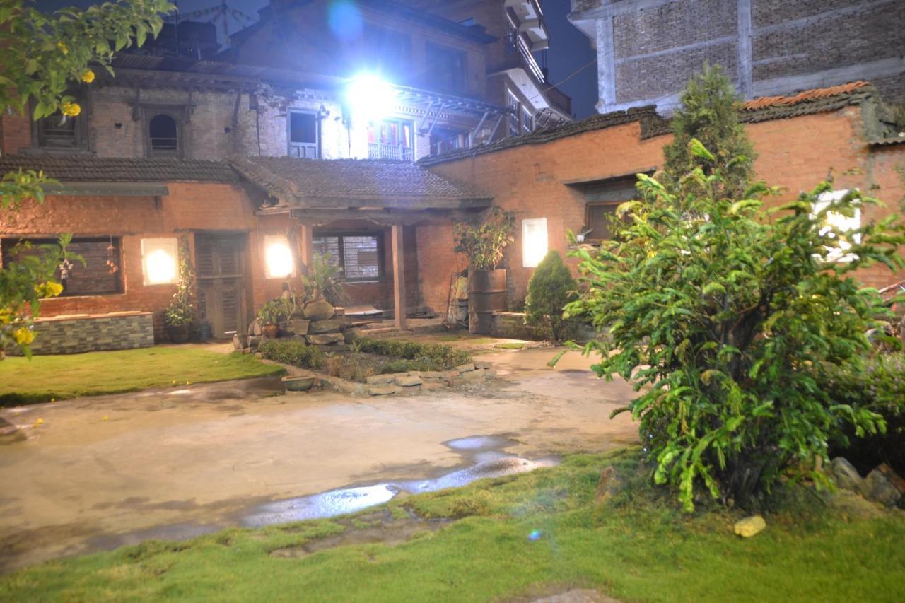 Pradhan House - Home Stay With Garden Bhatgoan Exterior foto